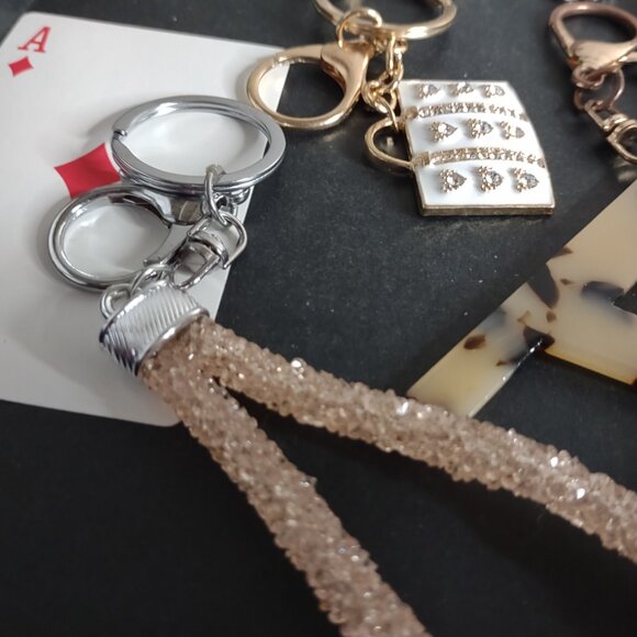 Lot Of 6 Pretty Keychains - Picture 6 of 8